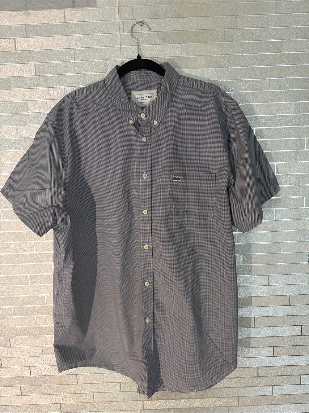 Lacoste Men's Short-Sleeve Button-Down Shirt in Charcoal Gray XL